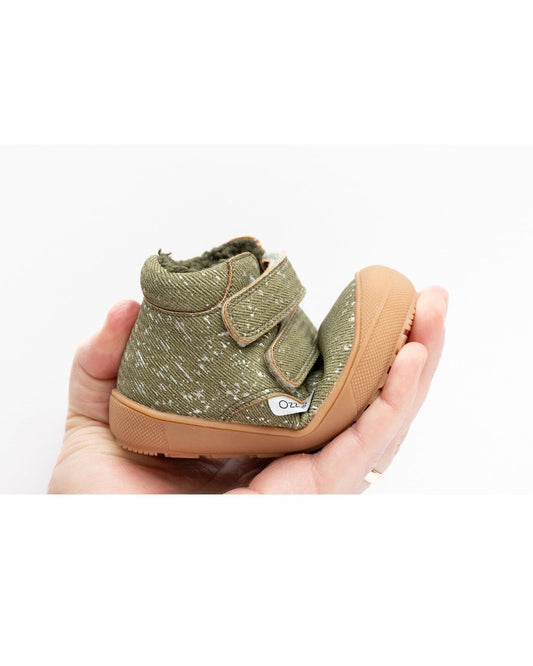 Sherpa-lined toddler winter boot