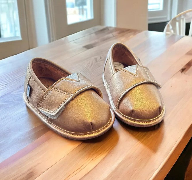 Are Slip On Shoes Better Than Laces for Kids?