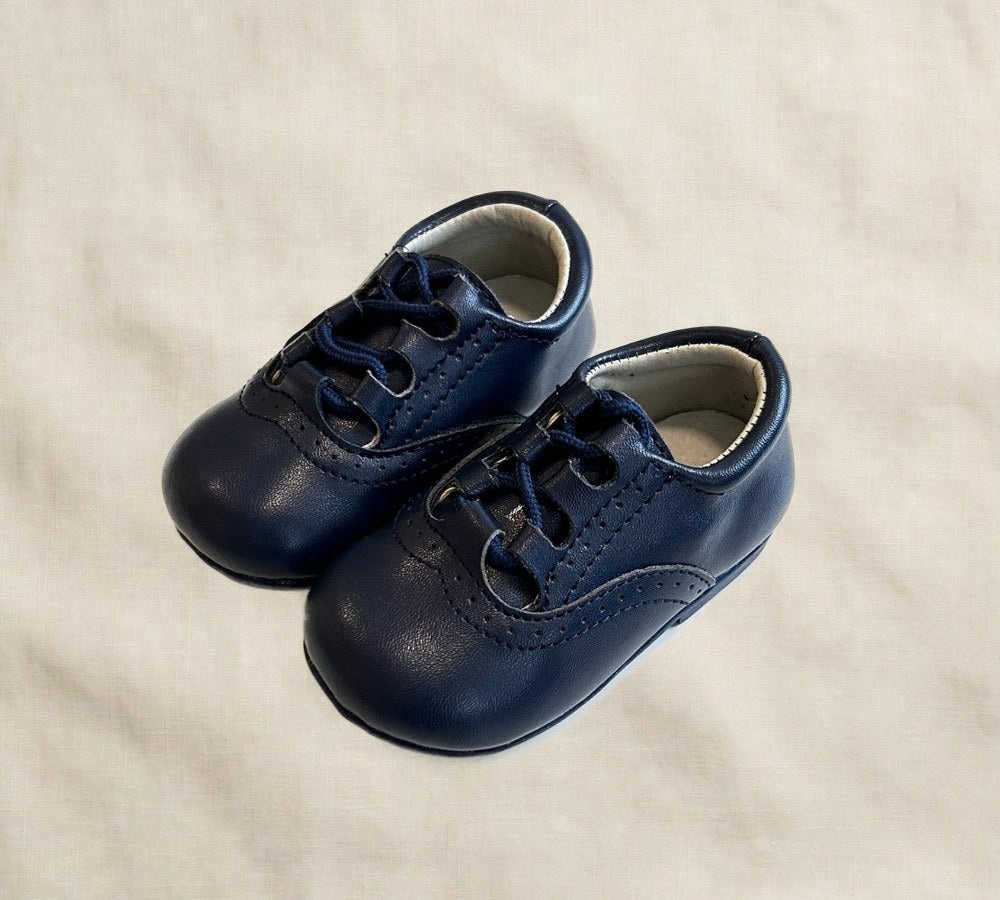 Alfie Lace-up Dress Shoe for Kids, Wide Toe Box on cream linen background — view 5
