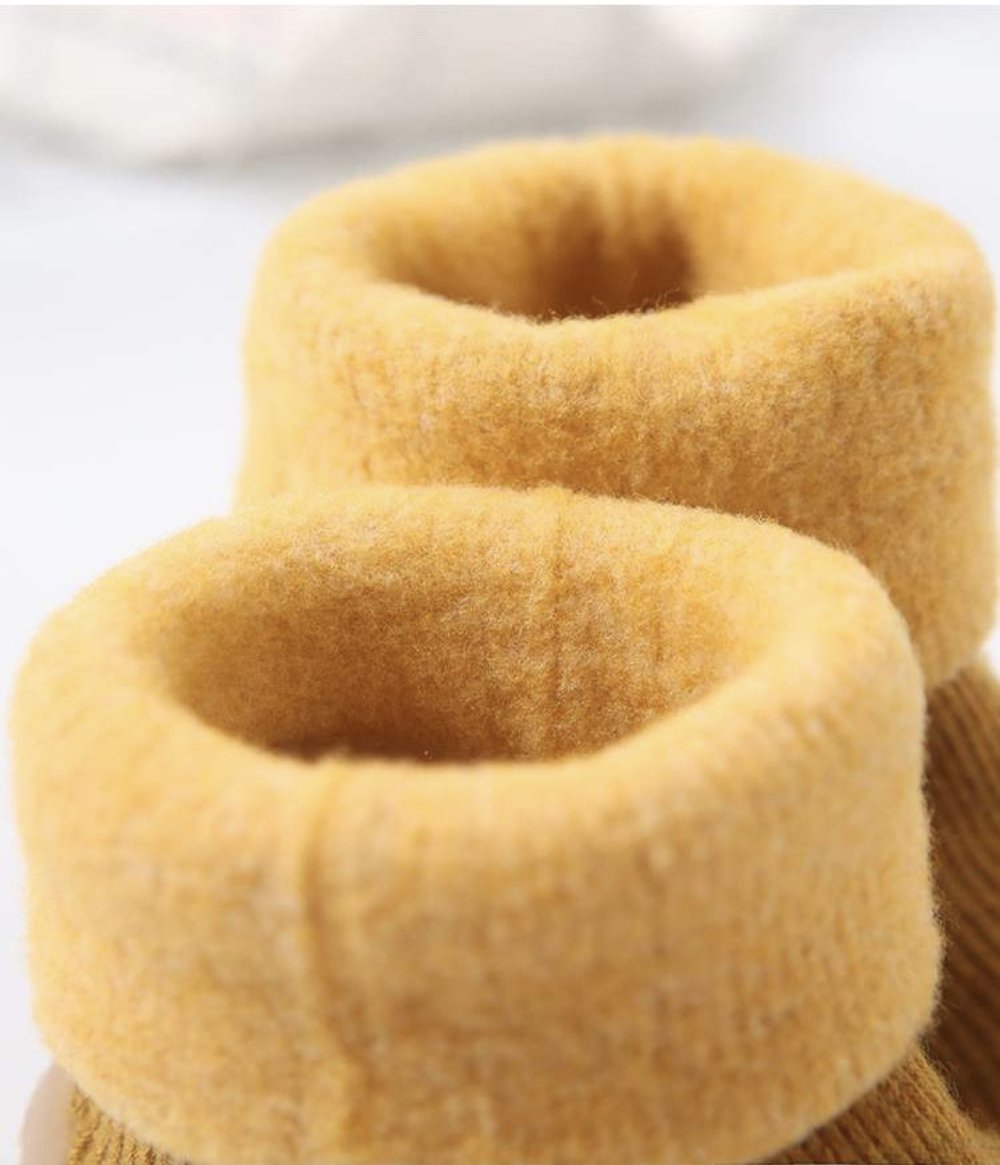 fleece sock shoes in Pumpkin spice - color option in the gift set