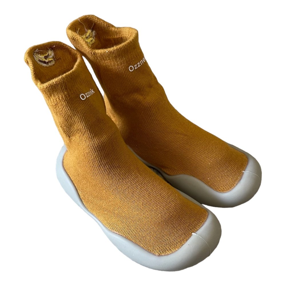Fruity Sock-Shoes
