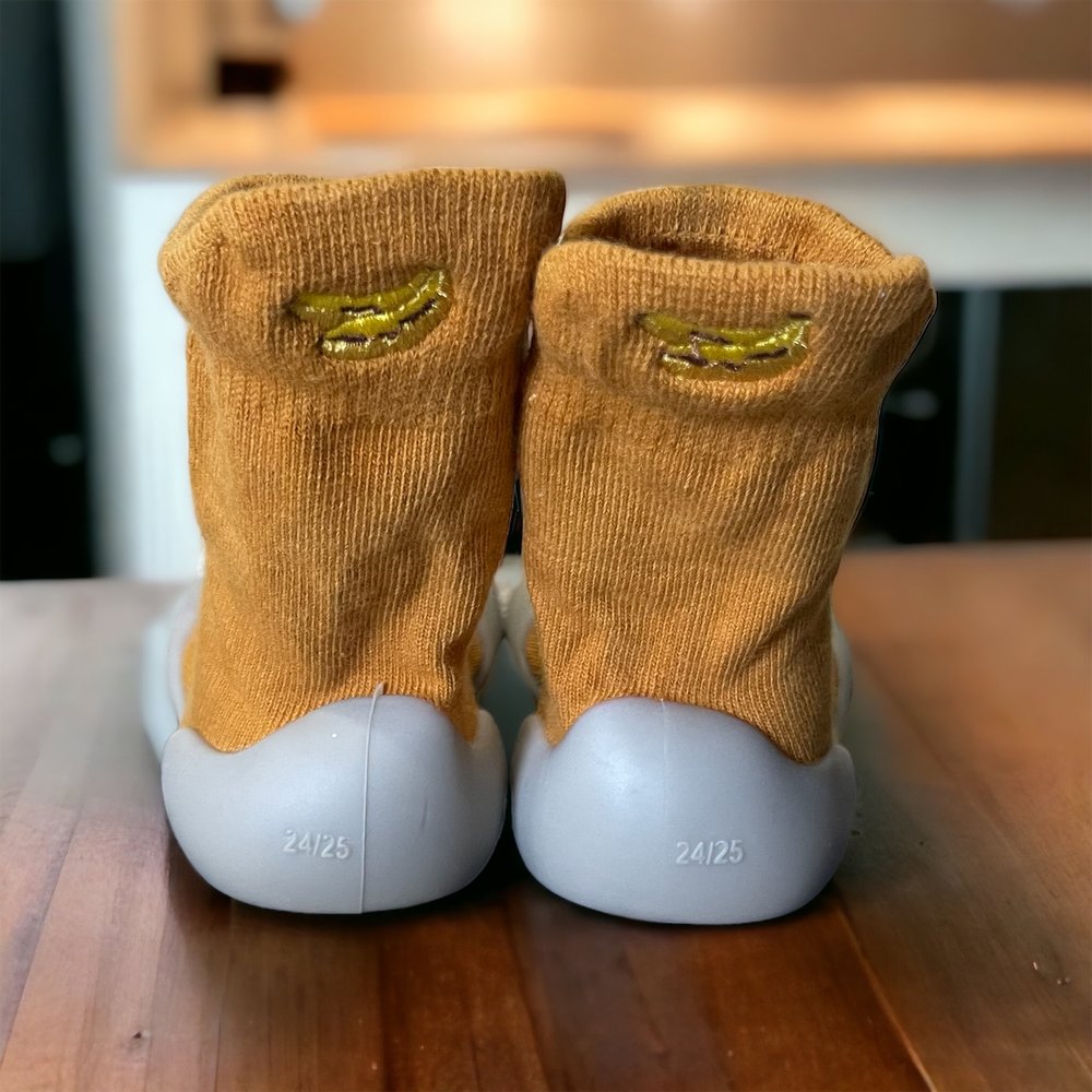 Fruity Sock-Shoes
