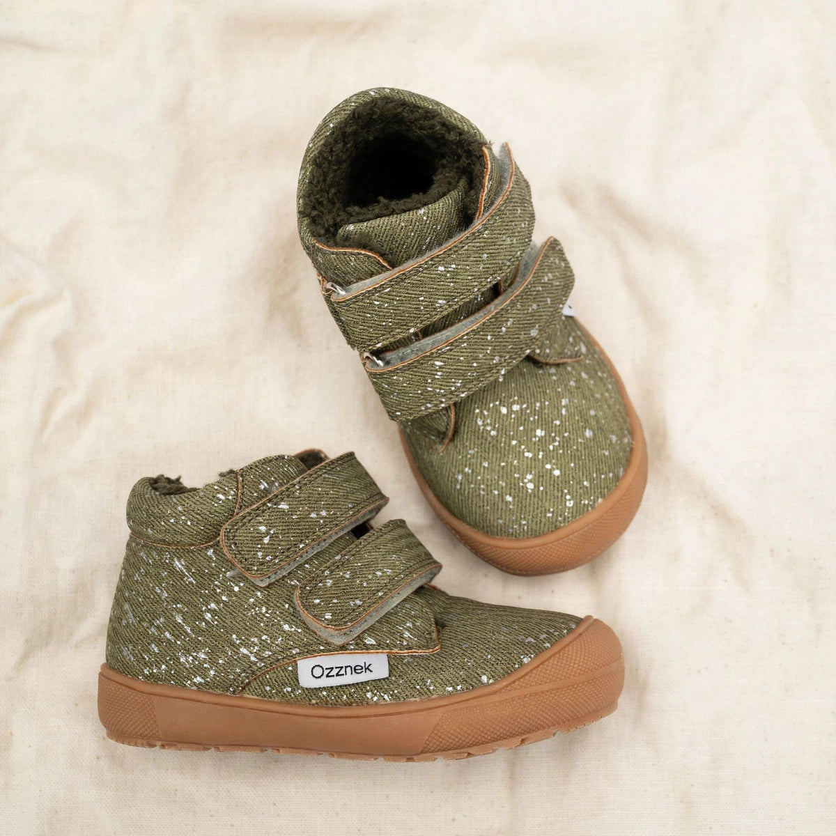 Little Hiker toddler winter boots - green sherpa lined barefoot snow boots for kids in the gift set