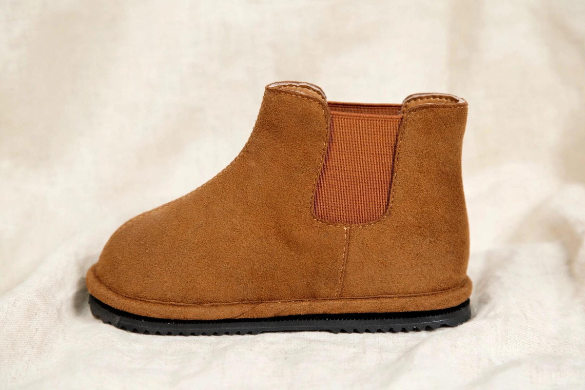 Kids Brown Chelsea Boots – Non-Slip & Easy Wear — side view