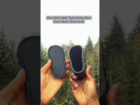 Barefoot Toddler Sneakers | Flexible Wide Toe Box Kids Shoes | Forest Green — Ozznek product video