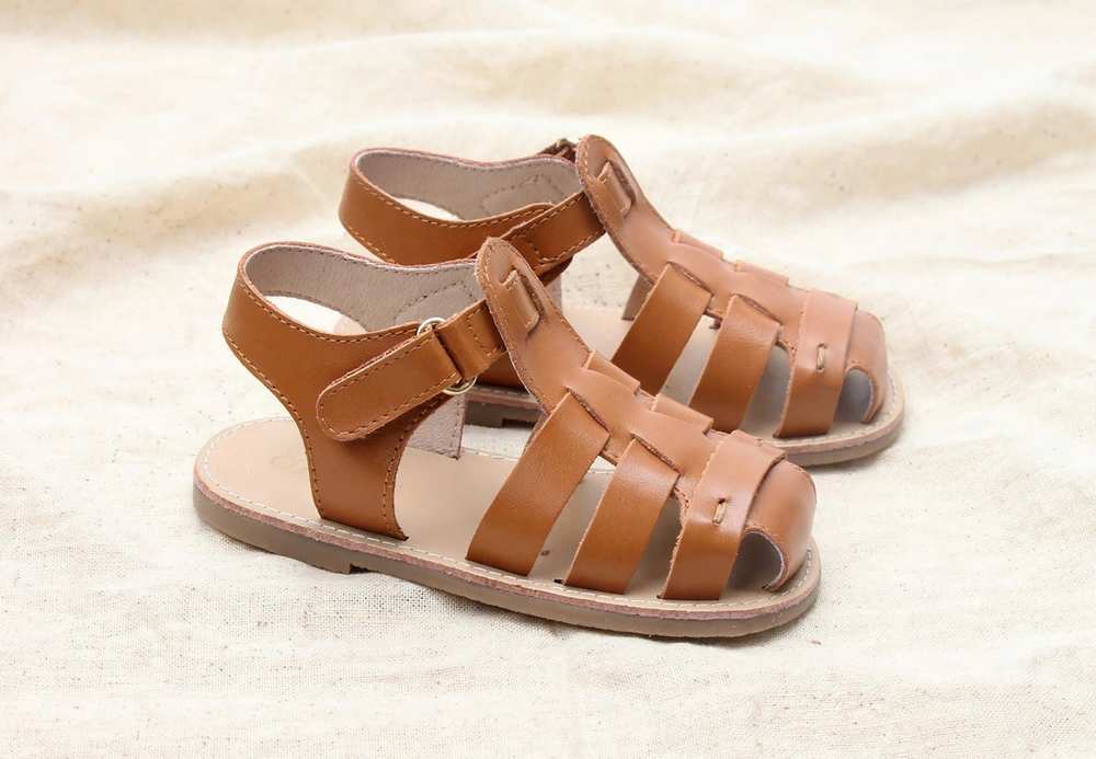Kids' Italian Leather Sandals | Wide Toe Box & Flexible Sole for Toddlers| Venetian on cream linen background — view 5